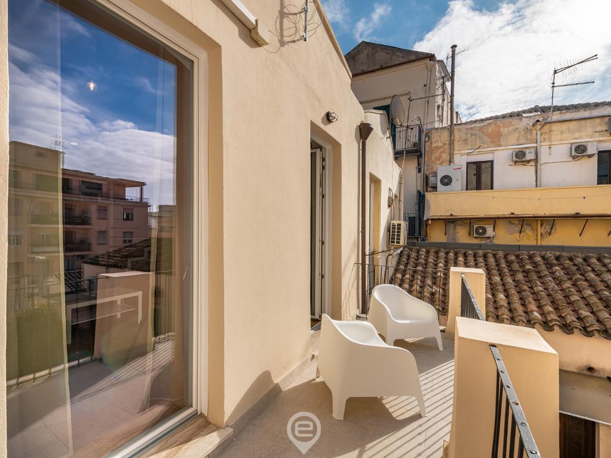 Luisa Apartment Cagliari Buitenkant foto